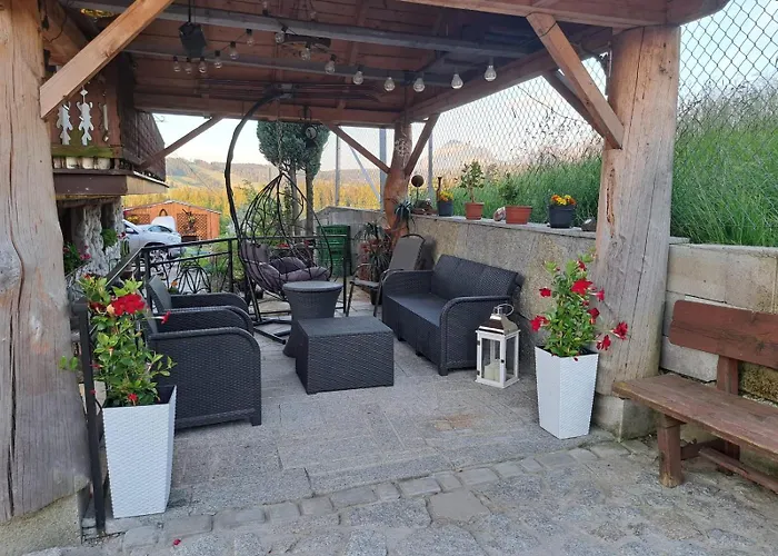 ホームステイ U Bobakow ムジャシフレ